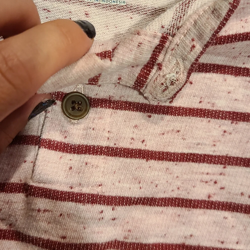 🍦Old Navy boys pink striped henley💫